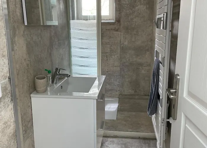 New Maison Moderne 80m2 Avec Exterieur Chaleureux Vittel