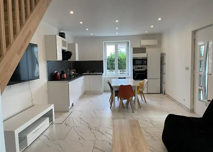 Prázdninový dům New Maison Moderne 80m2 Avec Exterieur Chaleureux